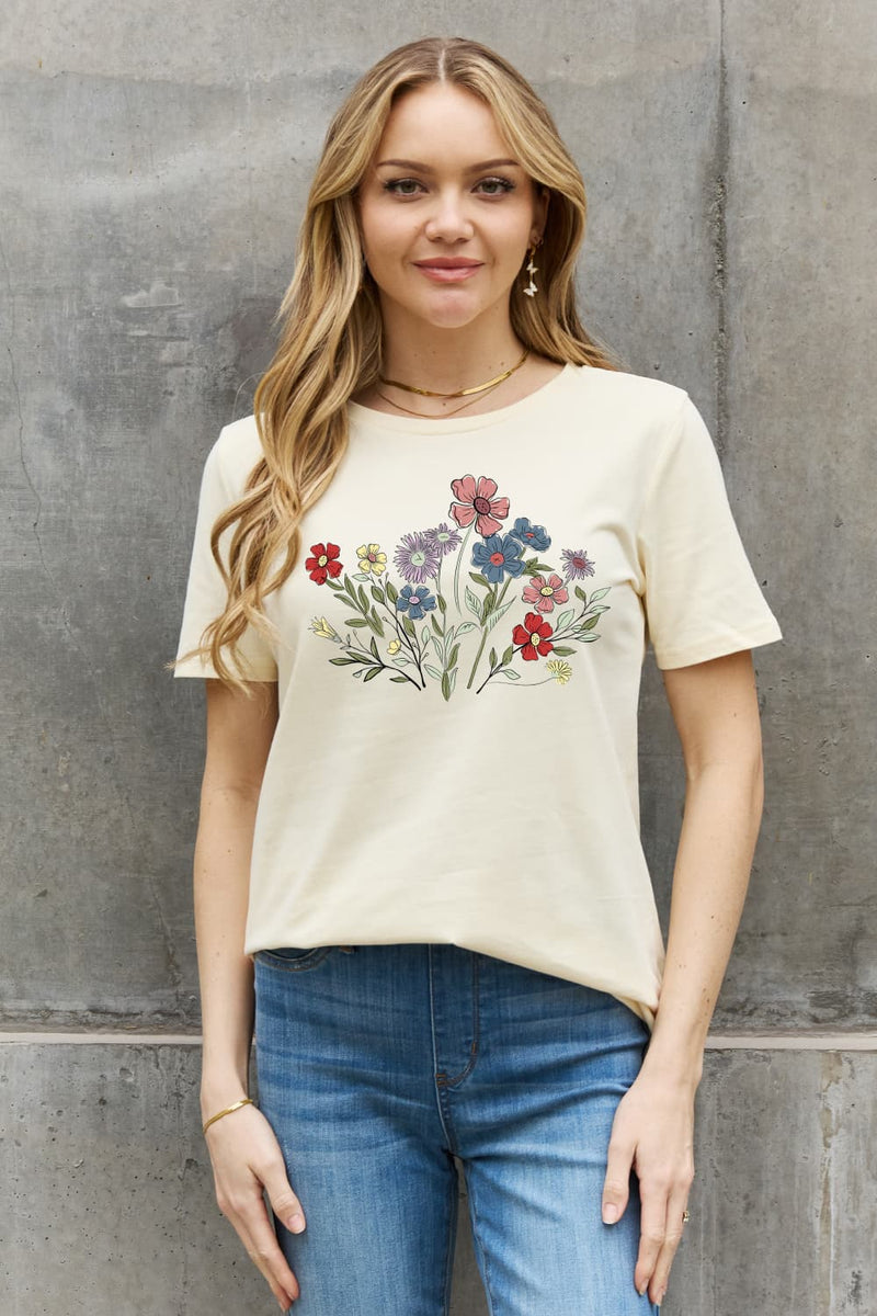 Simply Love T-shirt en coton à motif floral pleine grandeur Simply Love