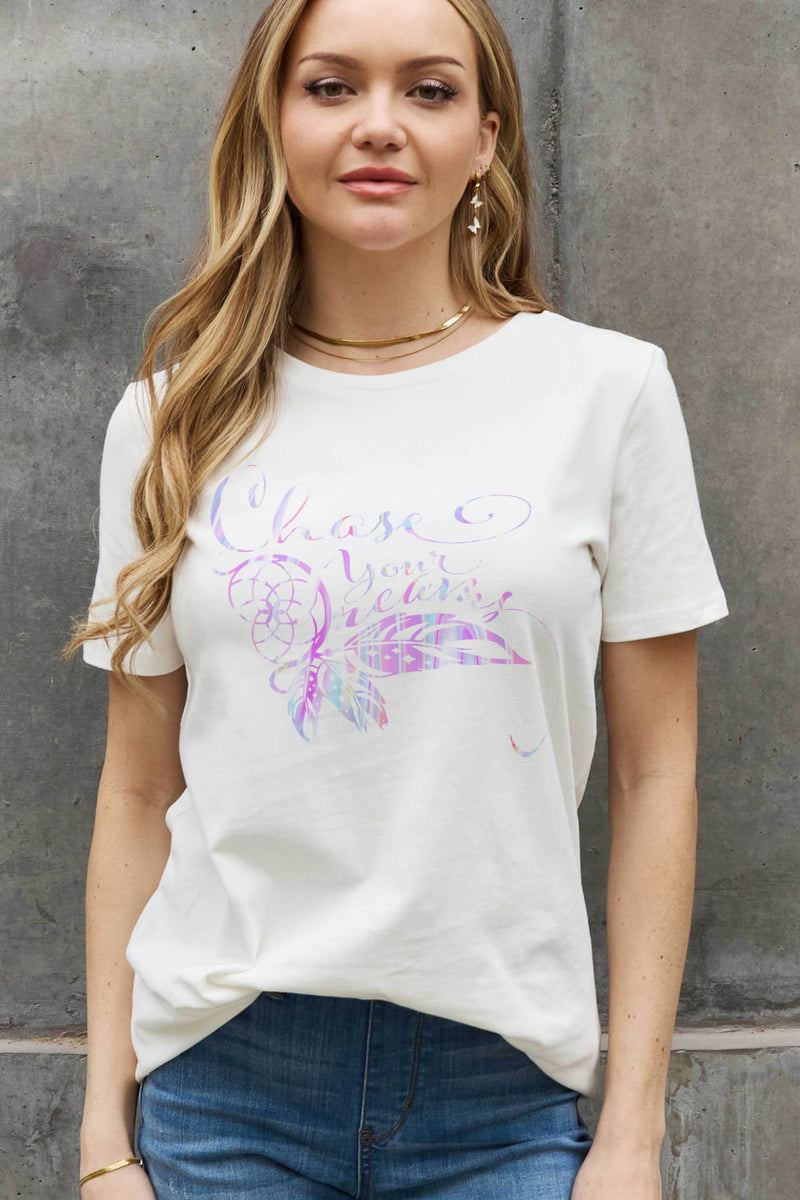 Simply Love T-shirt en coton graphique CHASE YOUR DREAMS en taille réelle
