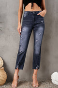 Jeans capri con detalle de dobladillo desgastado