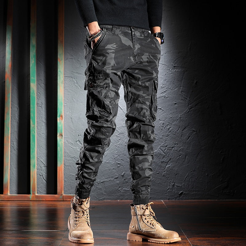 Pantalones cargo de camuflaje de moda para hombres