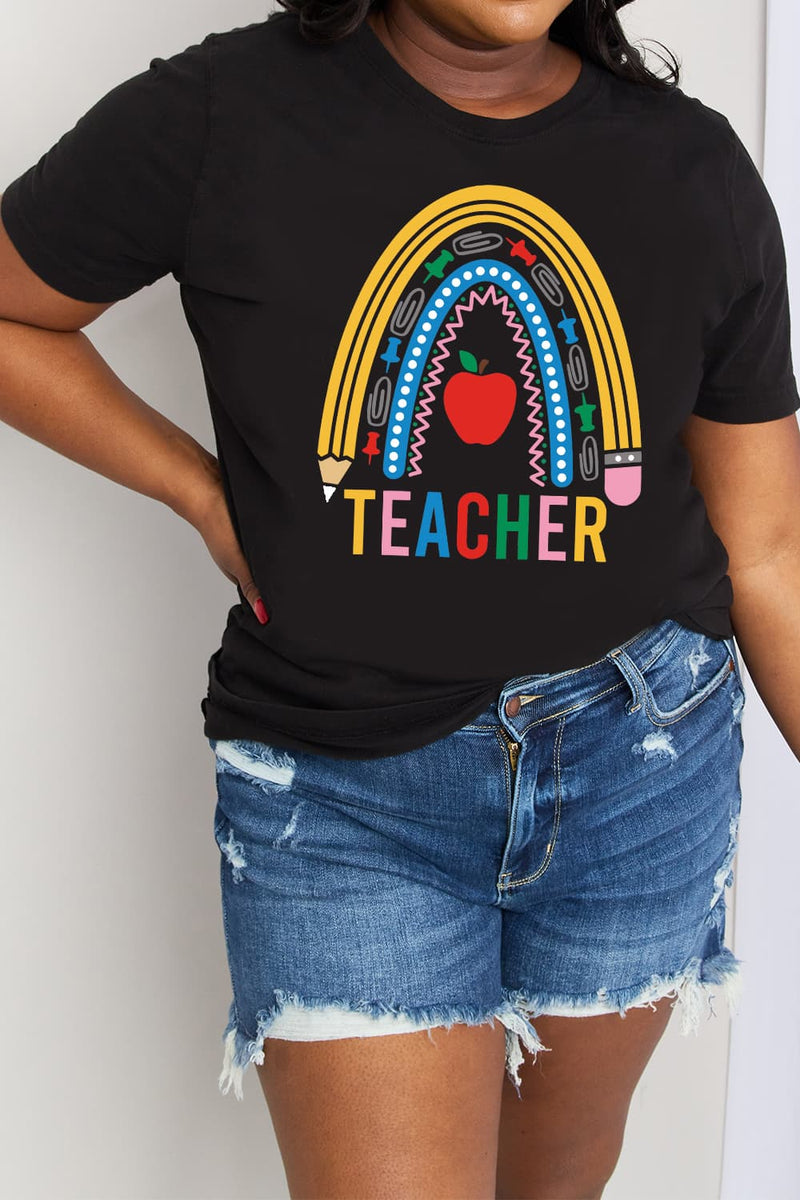 Simply Love T-shirt en coton graphique arc-en-ciel pleine taille TEACHER