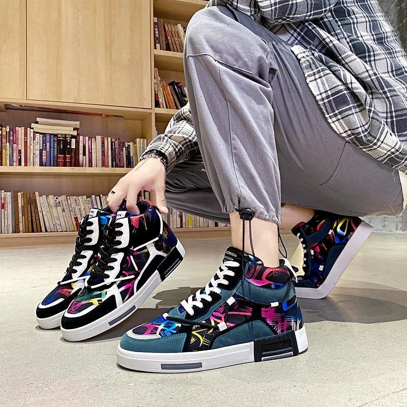 Men's High Top Graffiti Printed Sneakers - AM APPAREL